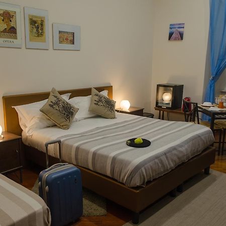 Living Rome Ottaviano B&B ภายนอก รูปภาพ
